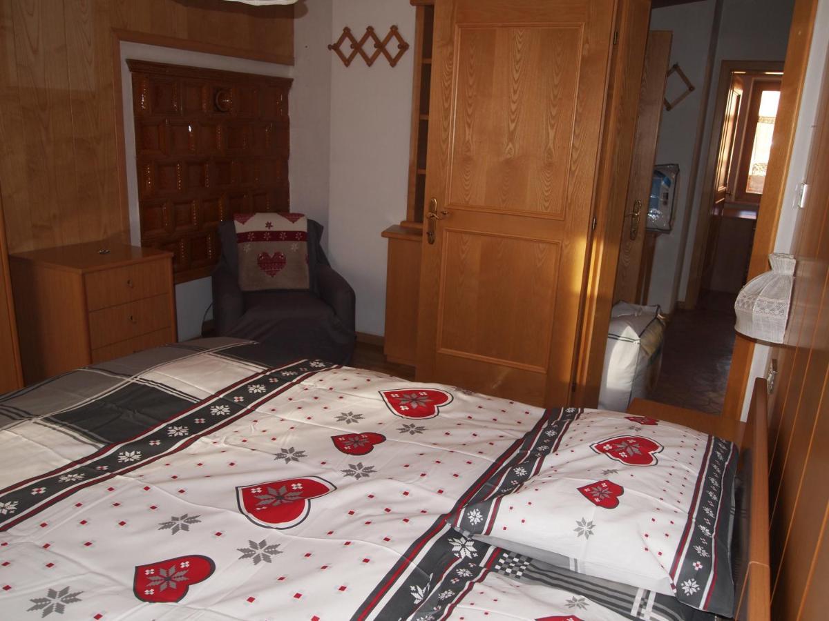 Ciasa Giorgina Apartment Pozza di Fassa Exterior foto