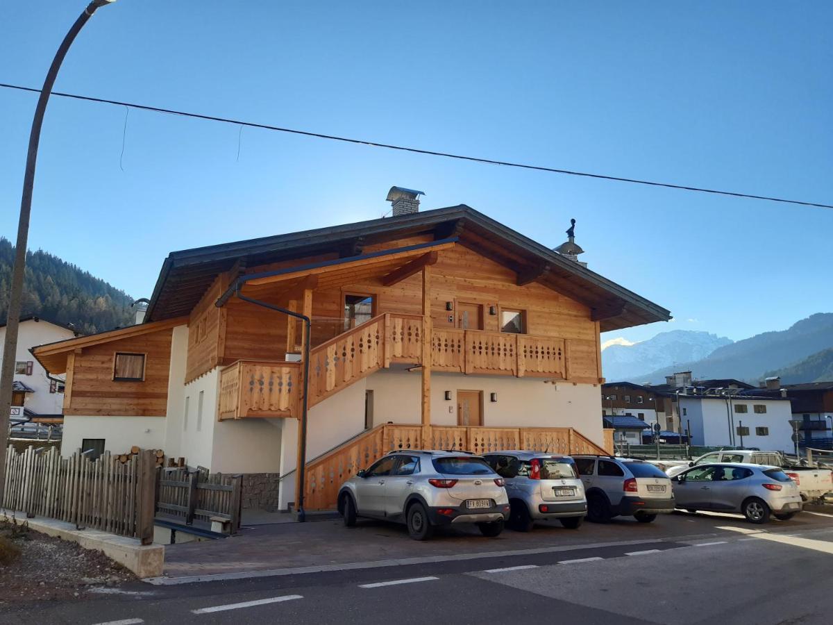 Ciasa Giorgina Apartment Pozza di Fassa Exterior foto